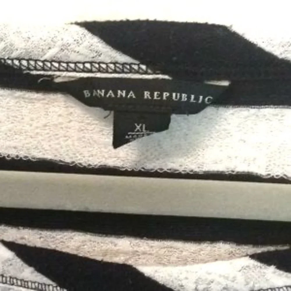Banana Republic Women’s Shirt Top - Picture 5 of 6